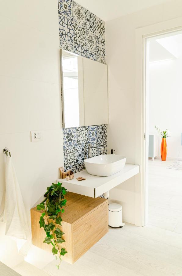 Spa & Relax Aesthetic Apartment 50M Dal Mare Monopoli Exterior photo
